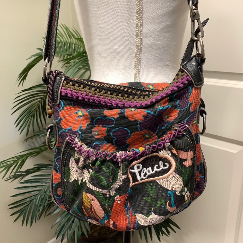Cute hippie Sak Roots vegan handbag